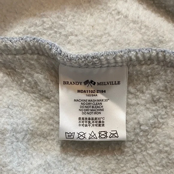 Brandy Melville Christy Zip-Up Gray Hoodie {315} - Picture 7 of 15